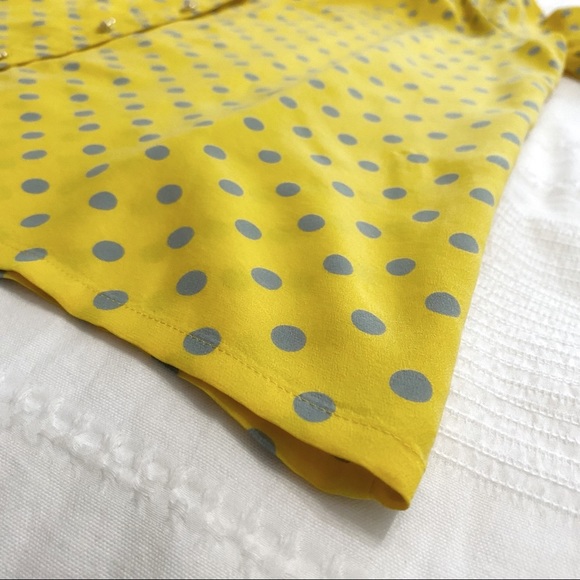 𝅺ANTHROPOLOGIE PAUL COSTELLOE 100% SILK YELLOW GREY DOTS BUTTON FRONT BLOUSE - Picture 8 of 8